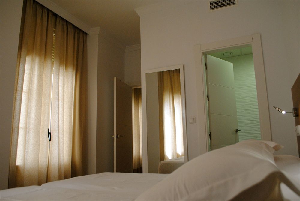 Minimal Rooms Малага Экстерьер фото